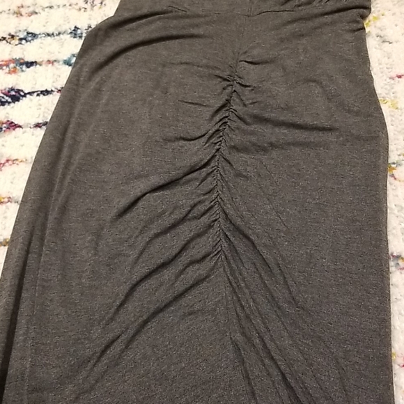 Maternity Bodycon Dress - Picture 10 of 10